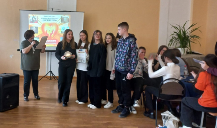 Наше 2 место в городском интеллектуальном турнире "ВРЕМЯ ПЕРВЫХ"!.